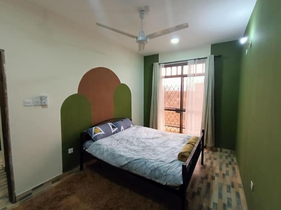 1 Bedroom Fully Furnished Luxurious Apartment Voi Town Екстер'єр фото