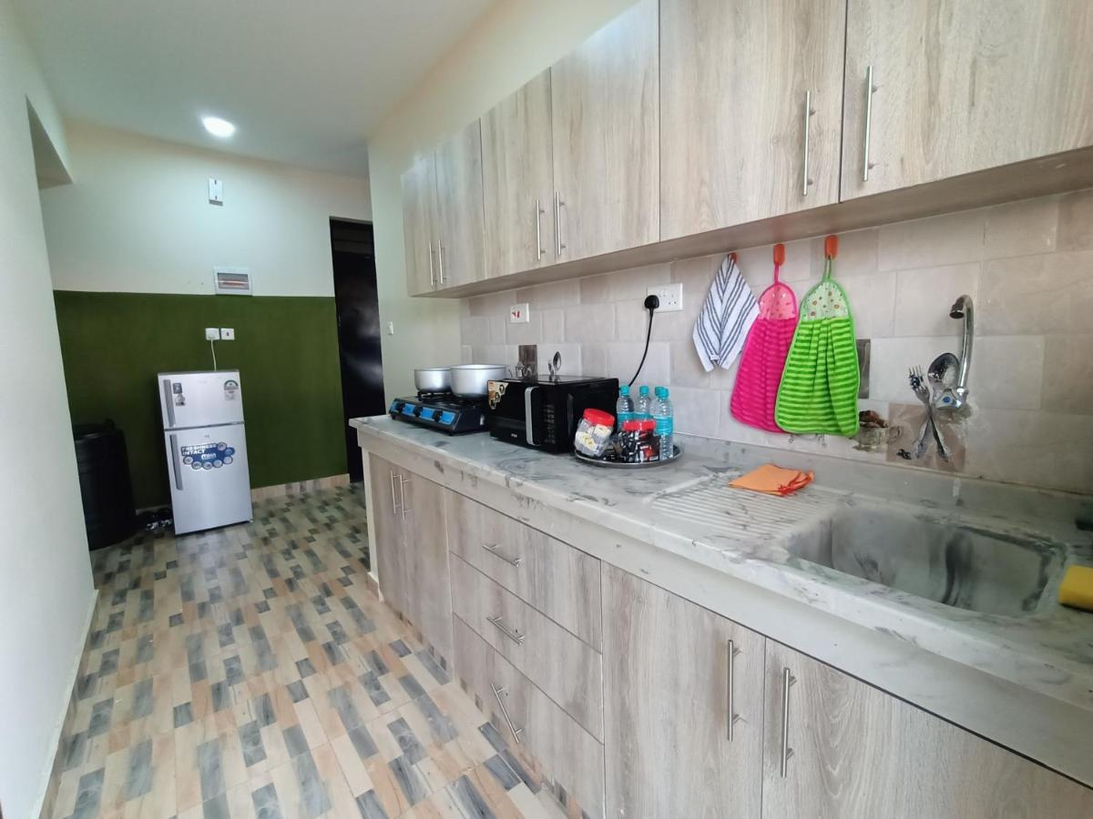 1 Bedroom Fully Furnished Luxurious Apartment Voi Town Екстер'єр фото